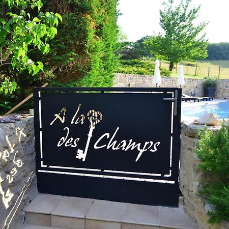 Chambre D'Hotes A La Cle Des Champs Varen Exterior photo